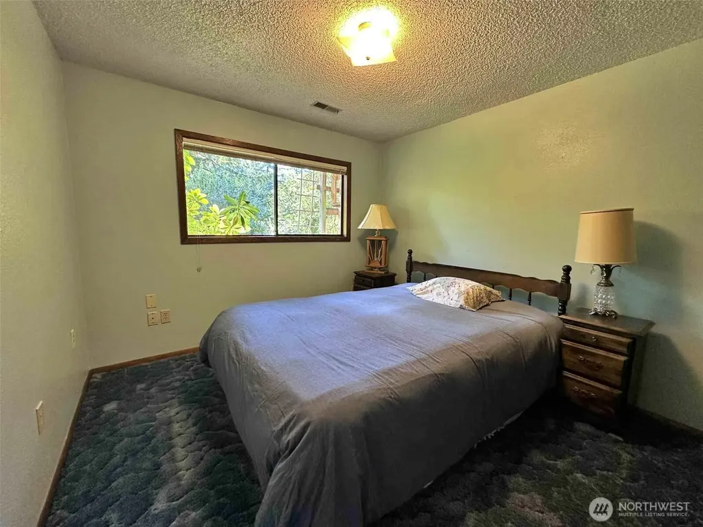 325 Davis Lake Road Morton WA 98356