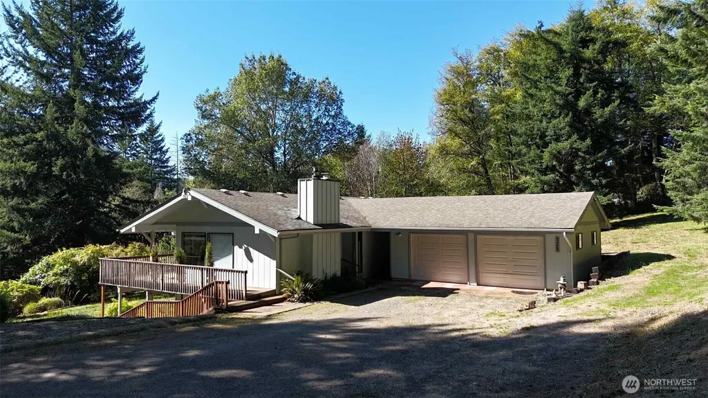325 Davis Lake Road Morton WA 98356