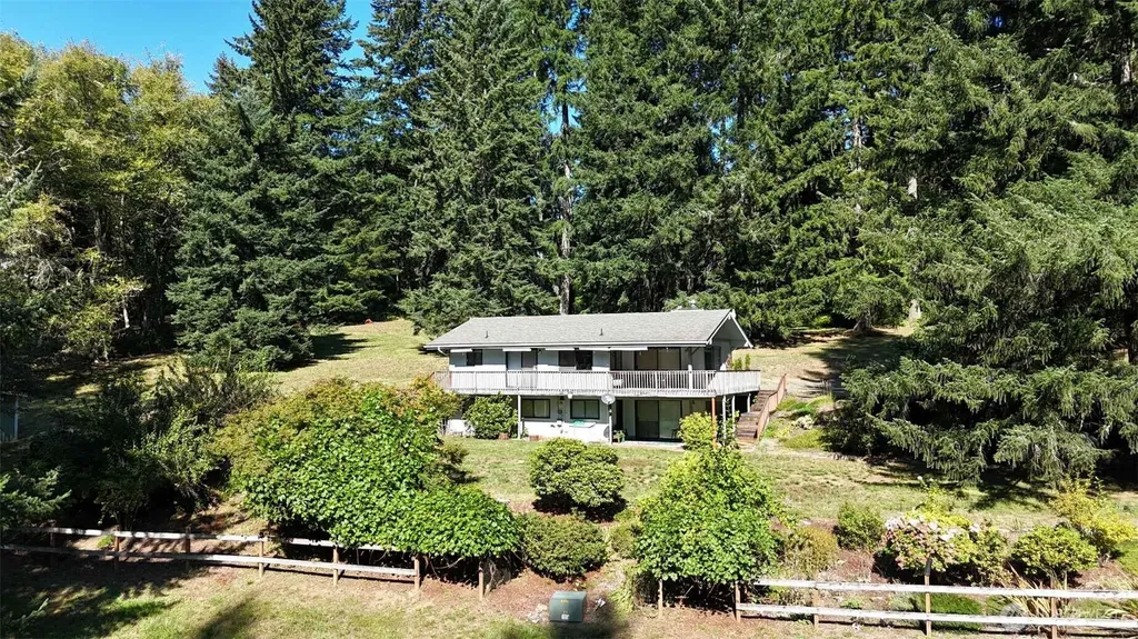 325 Davis Lake Road Morton WA 98356