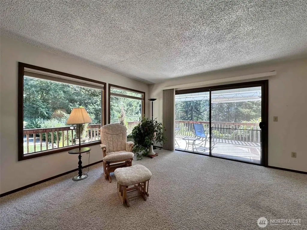 325 Davis Lake Road Morton WA 98356