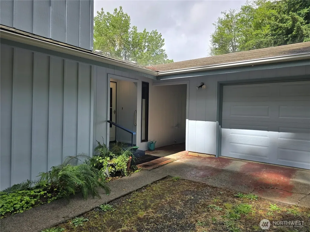 325 Davis Lake Road Morton WA 98356