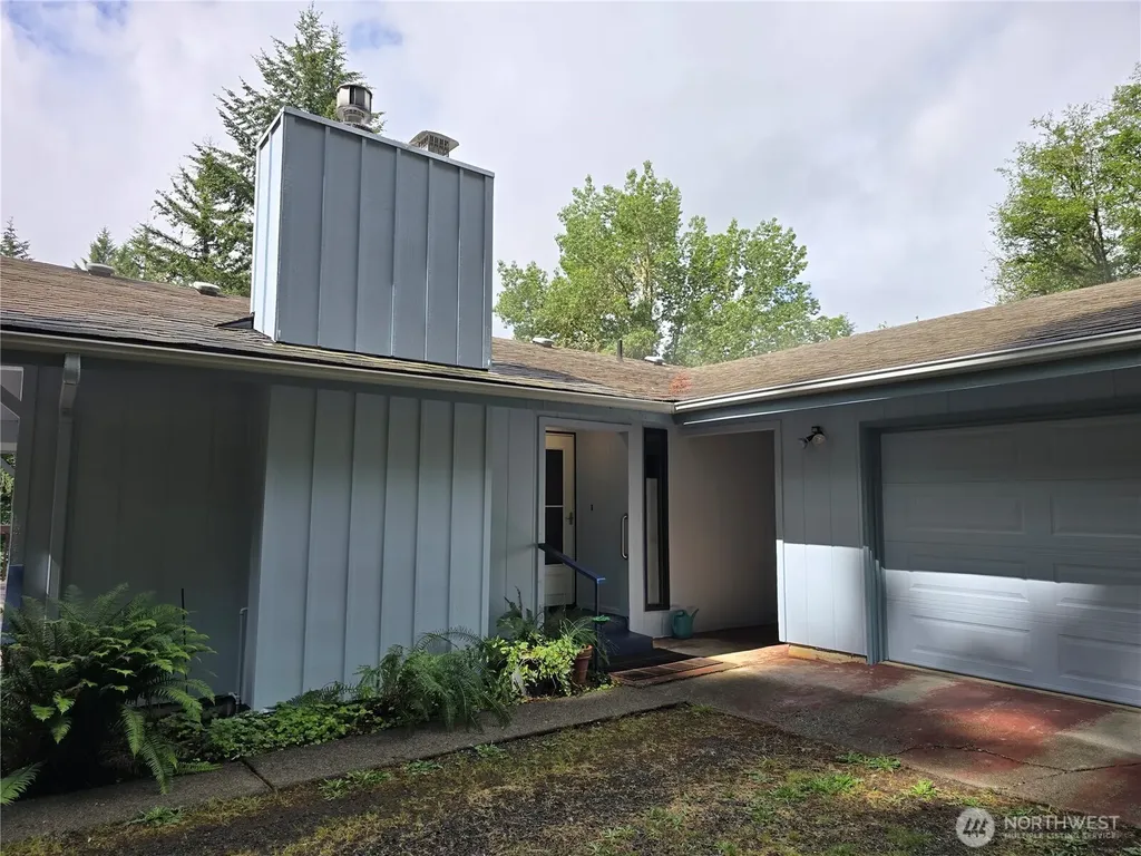 325 Davis Lake Road Morton WA 98356