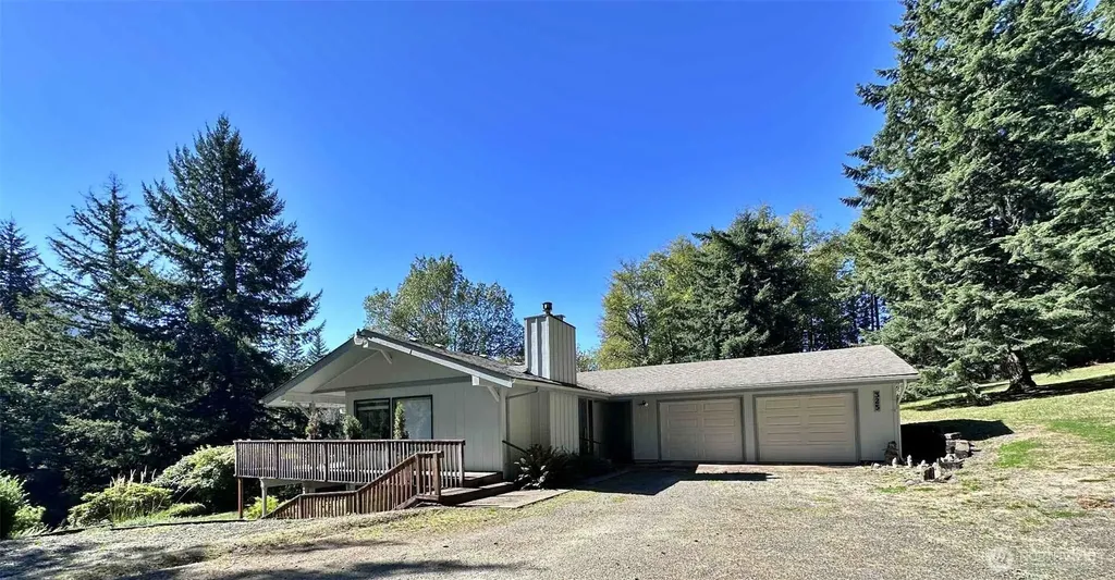 325 Davis Lake Road Morton WA 98356
