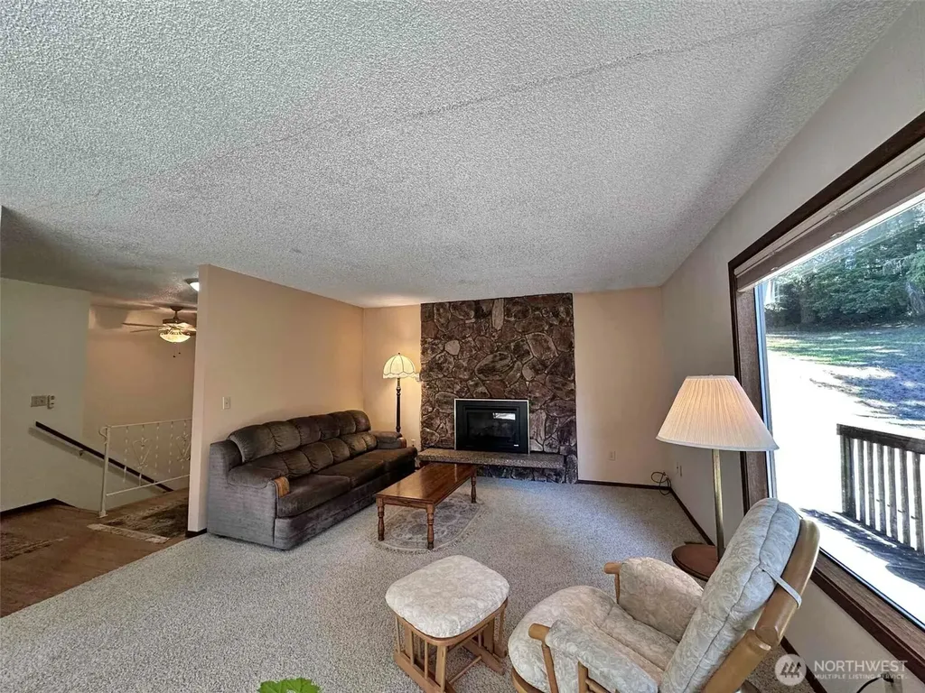 325 Davis Lake Road Morton WA 98356
