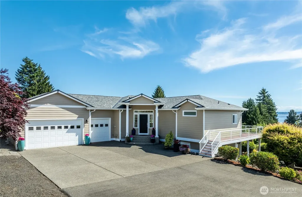 7767 E Spruce Street Port Orchard WA 98366