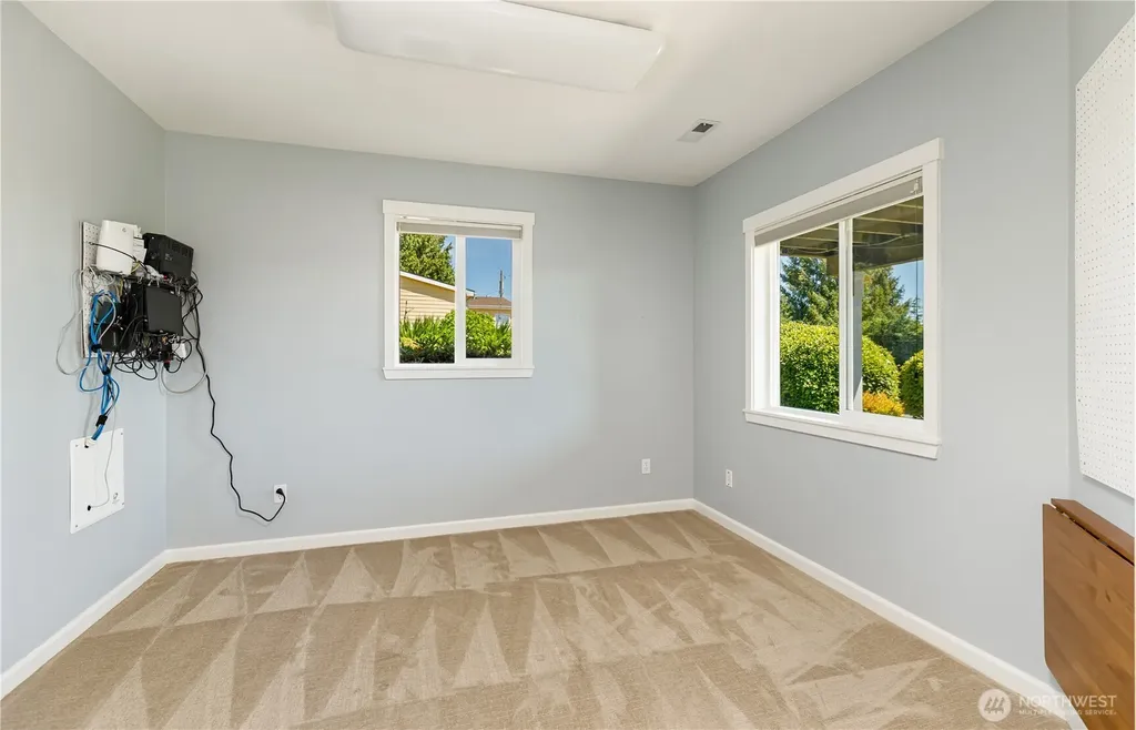 7767 E Spruce Street Port Orchard WA 98366