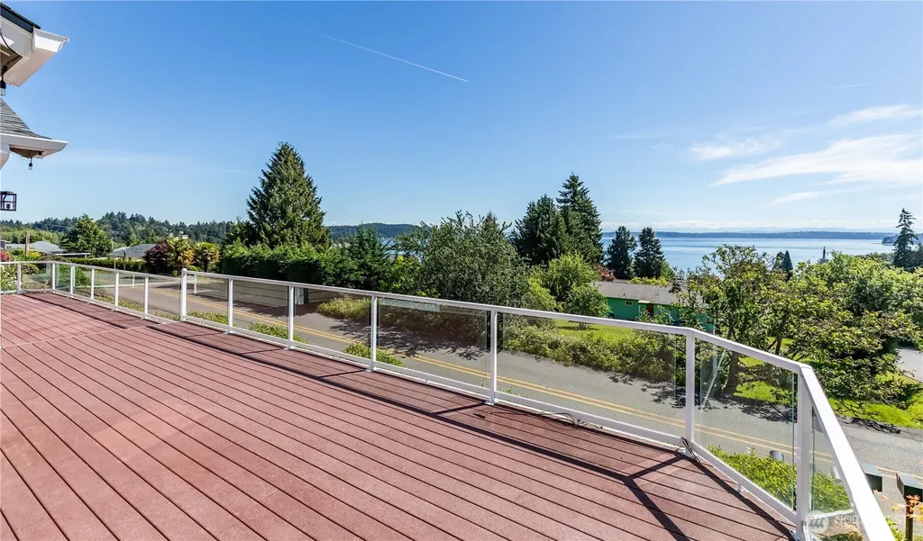 7767 E Spruce Street Port Orchard WA 98366