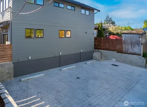 8332 24th Avenue NW Seattle WA 98117