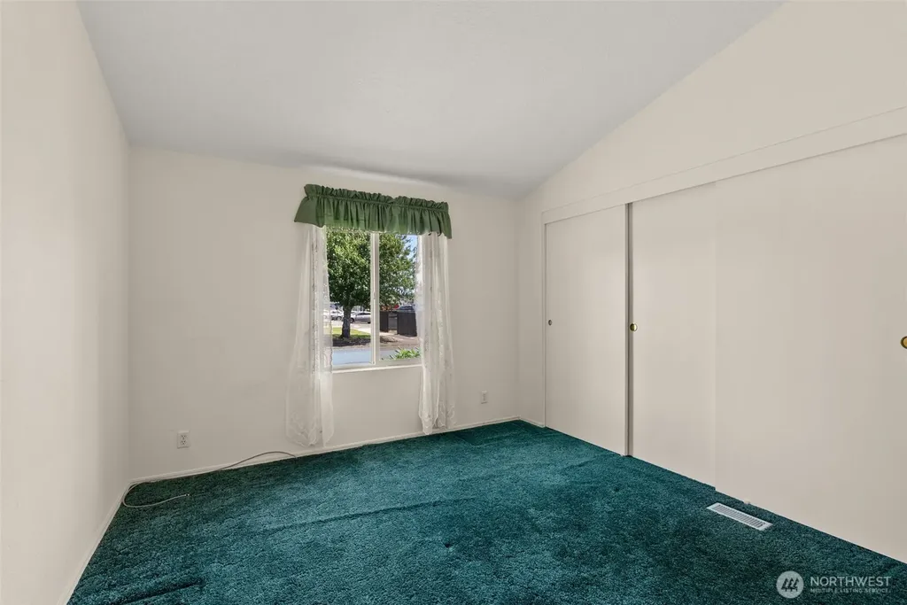 1116 Second Street W South Bend WA 98586