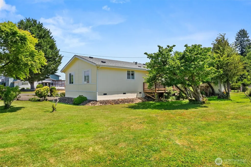 1116 Second Street W South Bend WA 98586