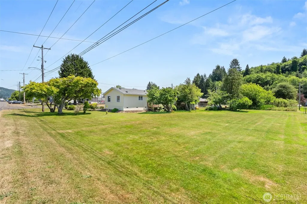 1116 Second Street W South Bend WA 98586