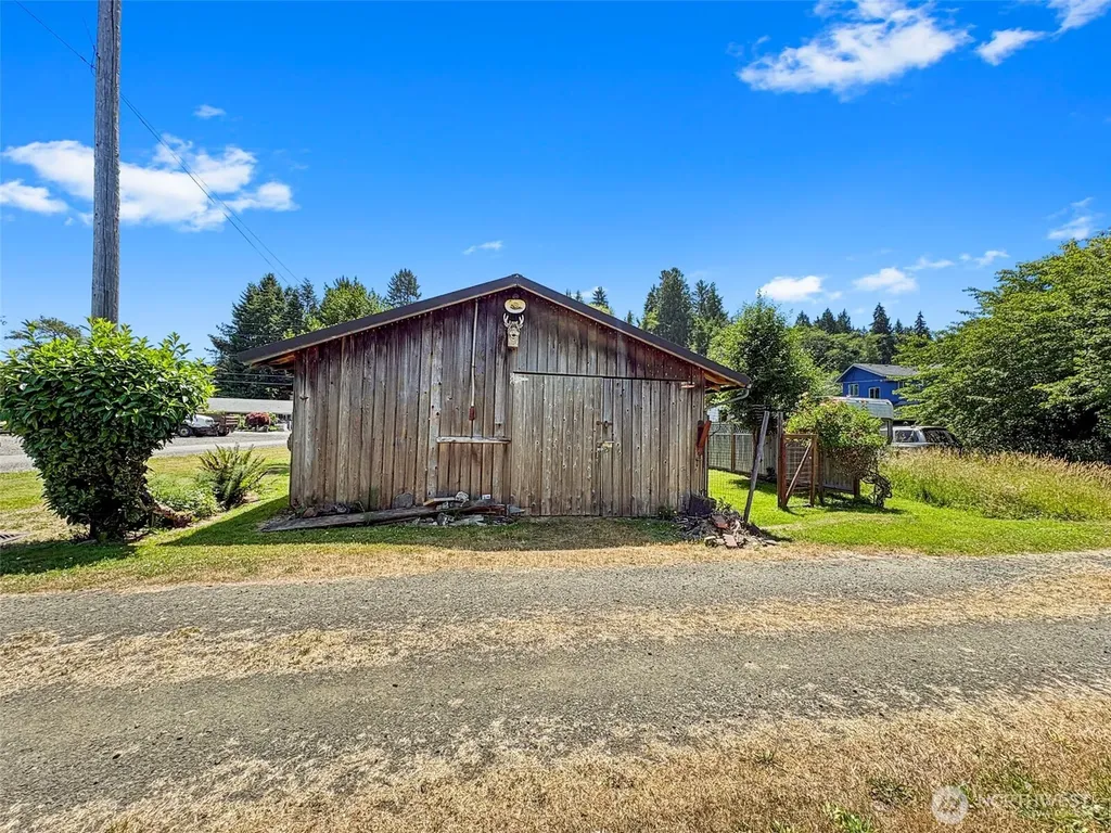 1116 Second Street W South Bend WA 98586