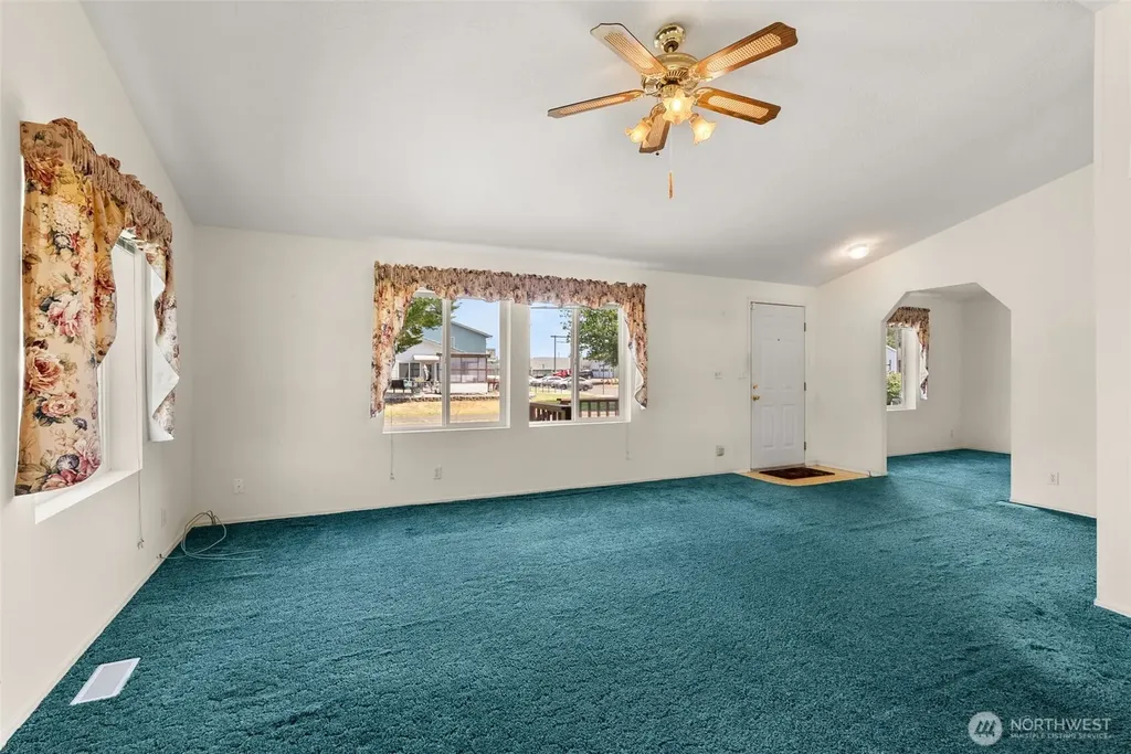 1116 Second Street W South Bend WA 98586