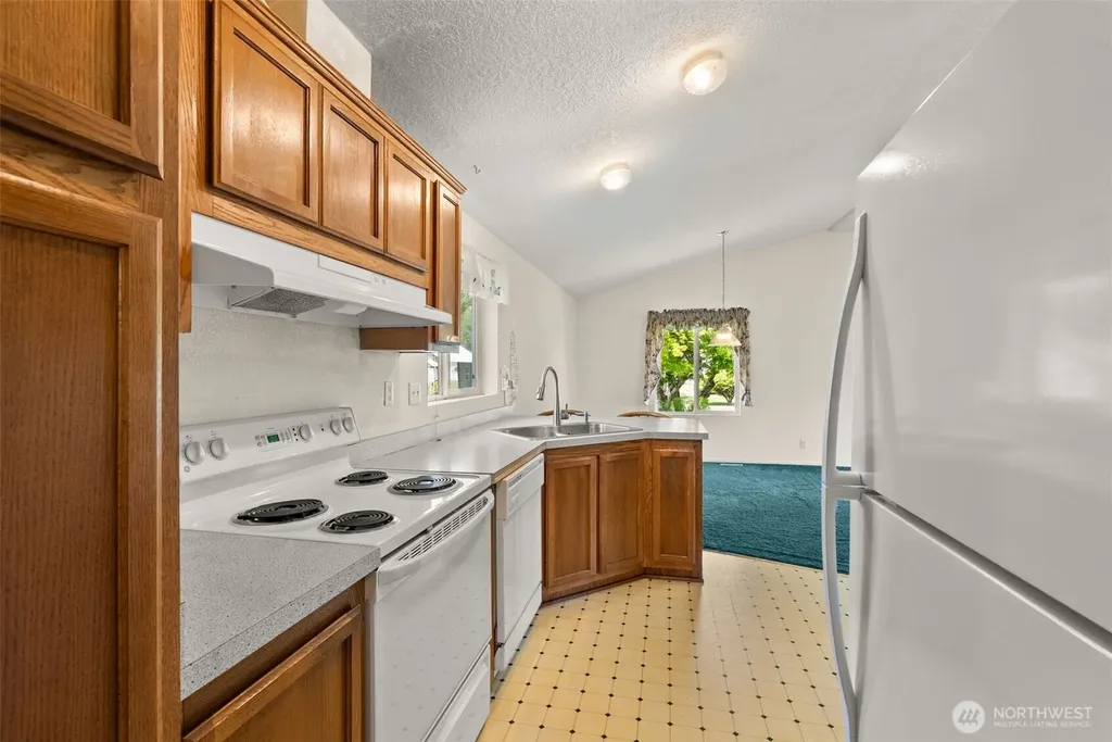 1116 Second Street W South Bend WA 98586