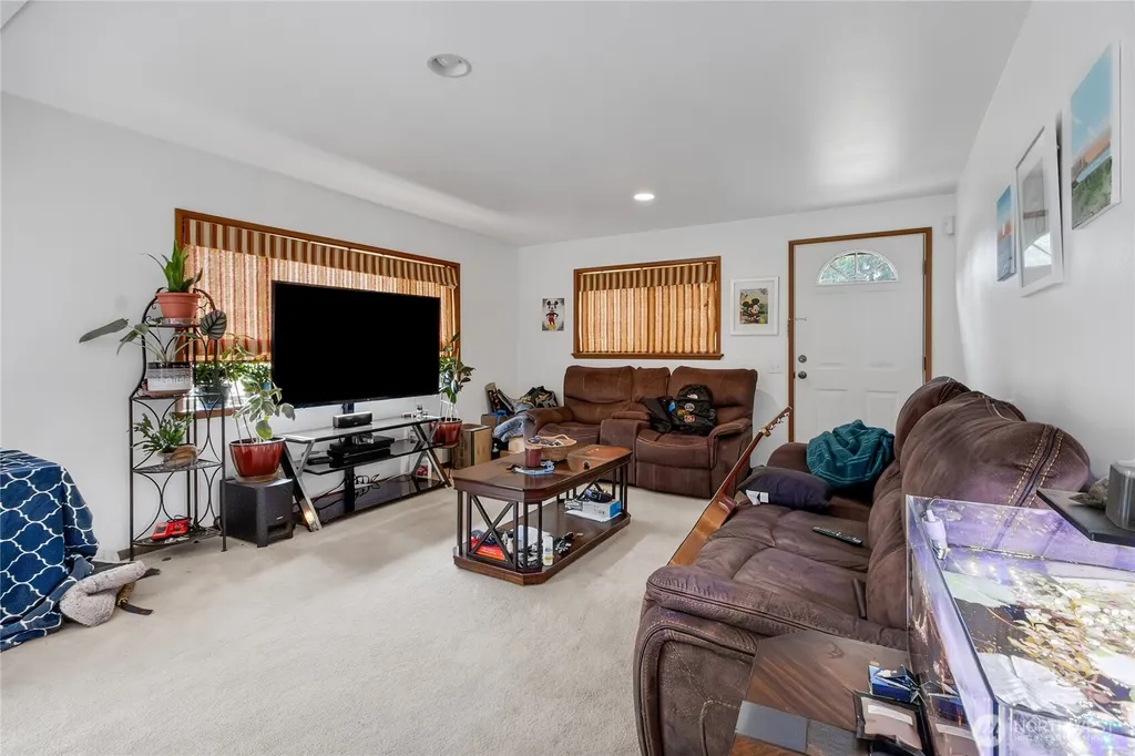 41019 Dean Kreger Road E Eatonville WA 98328