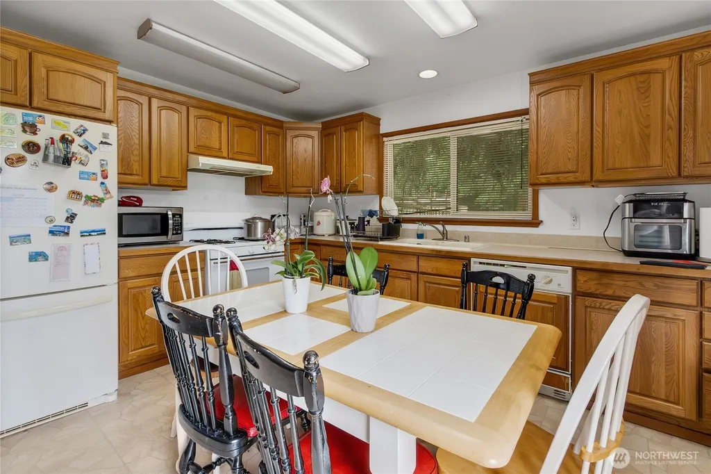 41019 Dean Kreger Road E Eatonville WA 98328