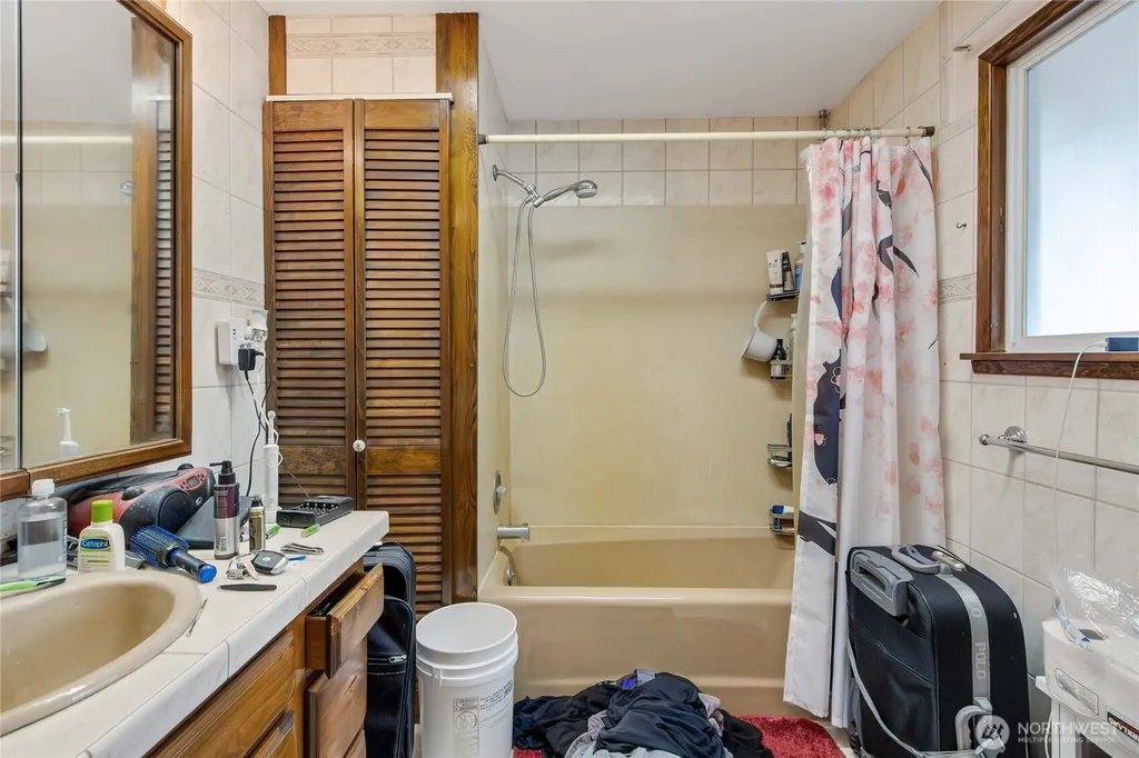 41019 Dean Kreger Road E Eatonville WA 98328