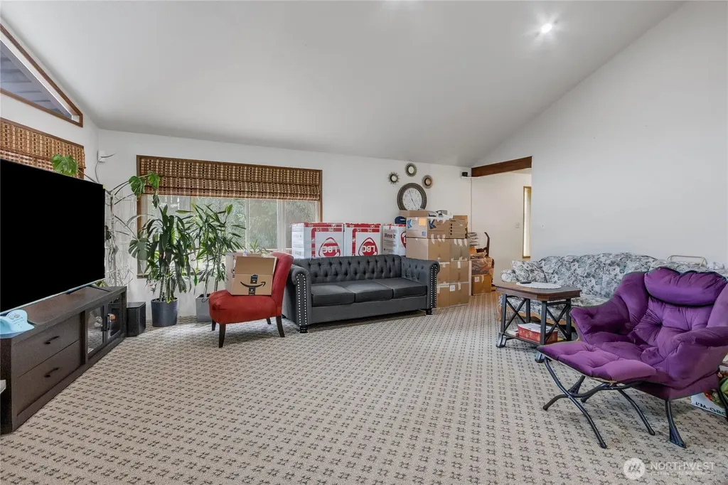 41019 Dean Kreger Road E Eatonville WA 98328
