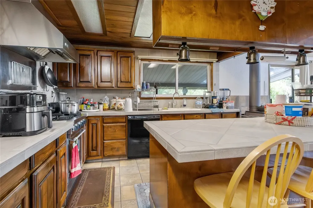 41019 Dean Kreger Road E Eatonville WA 98328