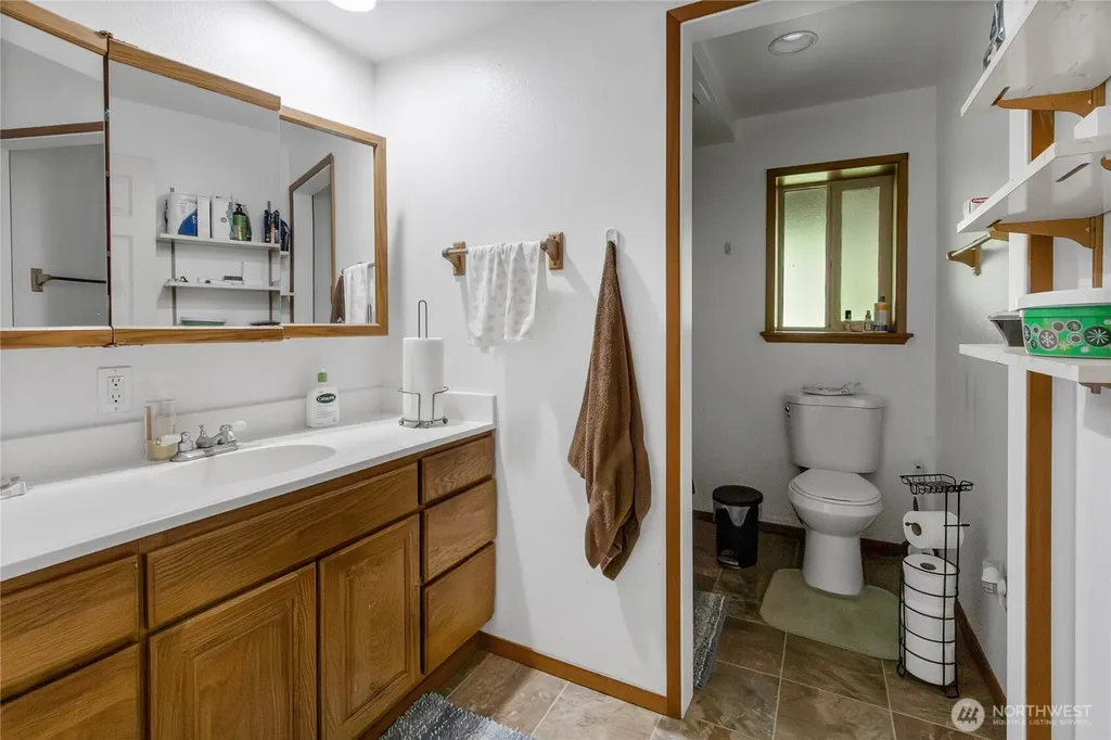 41019 Dean Kreger Road E Eatonville WA 98328