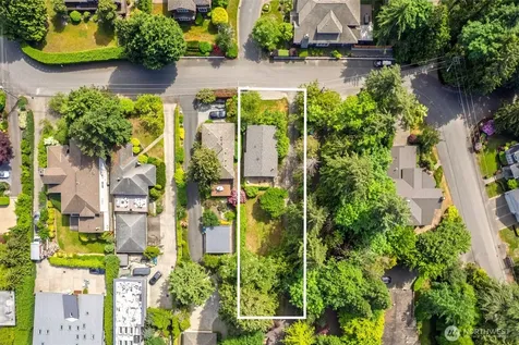 9412 SE 33rd Street Mercer Island WA 98040