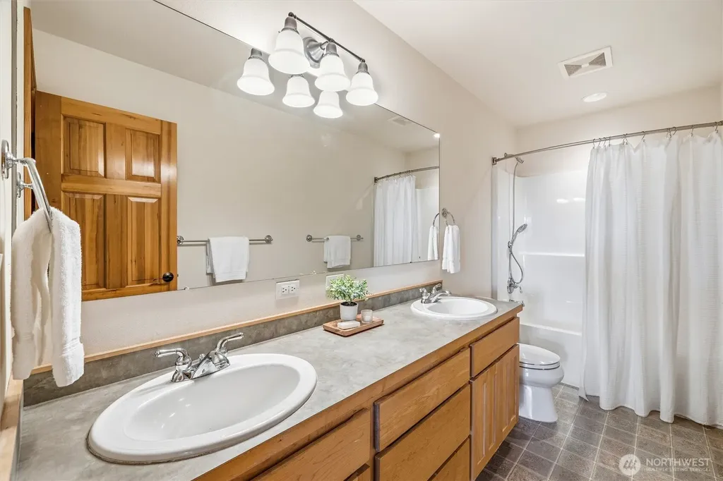 5928 Foxtail Court Ferndale WA 98248