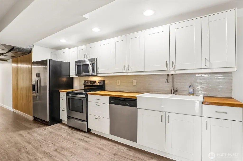 1015 NE 64th Street Vancouver WA 98665