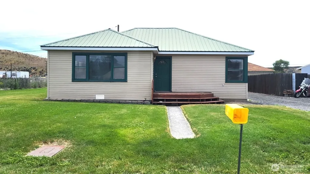 536 Spokane Street Wilson Creek WA 98860