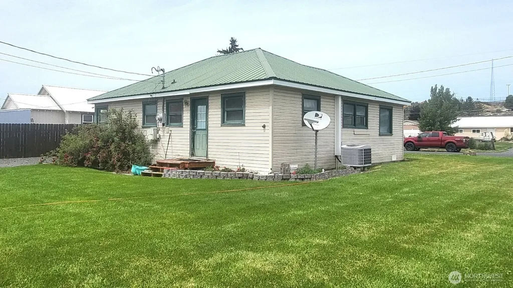 536 Spokane Street Wilson Creek WA 98860