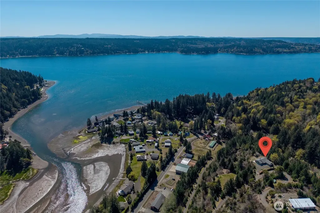 151 NE Myrlis Joy Drive Tahuya WA 98588