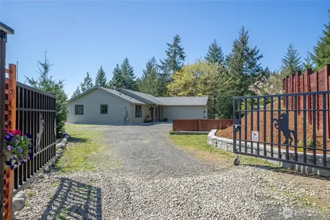 151 NE Myrlis Joy Drive Tahuya WA 98588