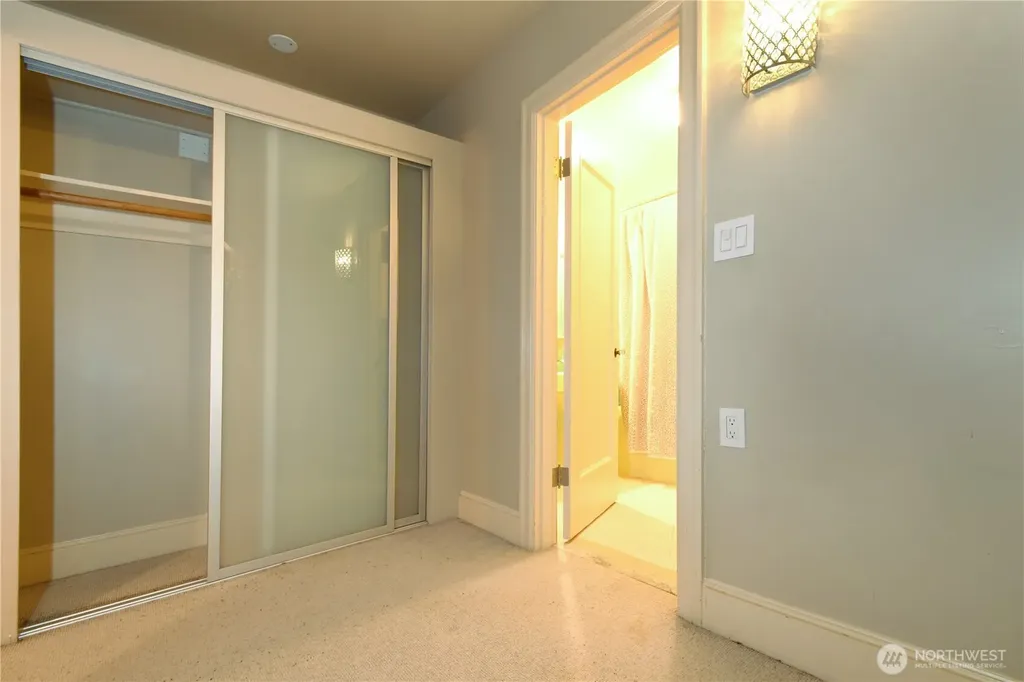 1101 17th Avenue Seattle WA 98122