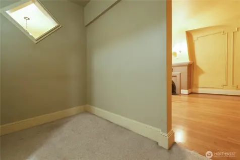 1101 17th Avenue Seattle WA 98122