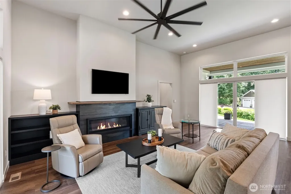 4619 W Maple Lane Circle NW Gig Harbor WA 98335