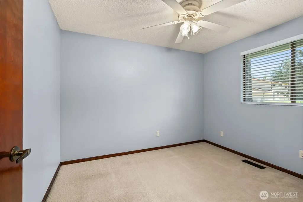 9138 Skokomish Way NE Olympia WA 98516