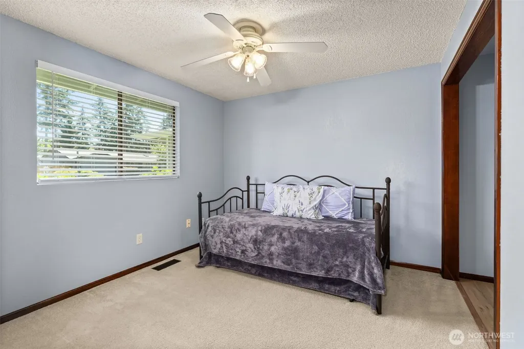 9138 Skokomish Way NE Olympia WA 98516