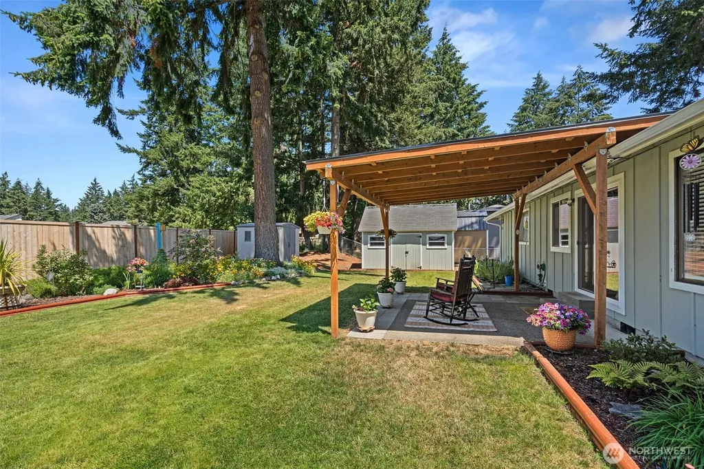 9138 Skokomish Way NE Olympia WA 98516
