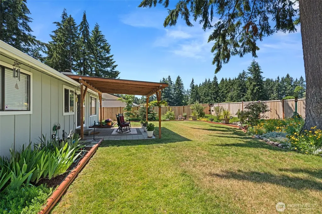 9138 Skokomish Way NE Olympia WA 98516