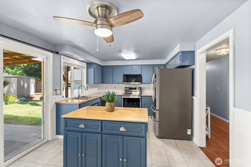 9138 Skokomish Way NE Olympia WA 98516