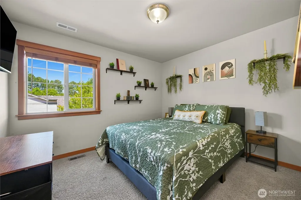 301 Christopher Lane Everson WA 98247