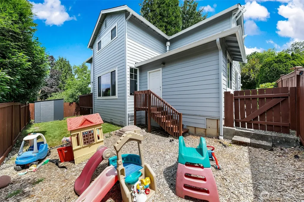 18014 81st Lane NE Kenmore WA 98028