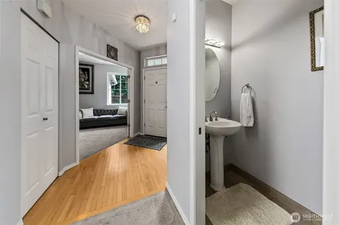 18014 81st Lane NE Kenmore WA 98028