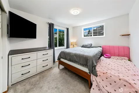 18014 81st Lane NE Kenmore WA 98028