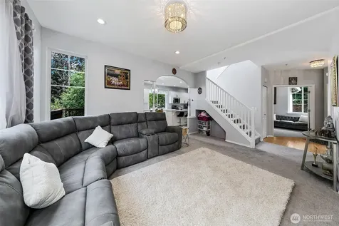 18014 81st Lane NE Kenmore WA 98028
