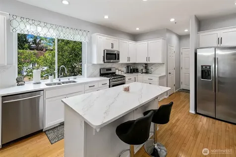 18014 81st Lane NE Kenmore WA 98028