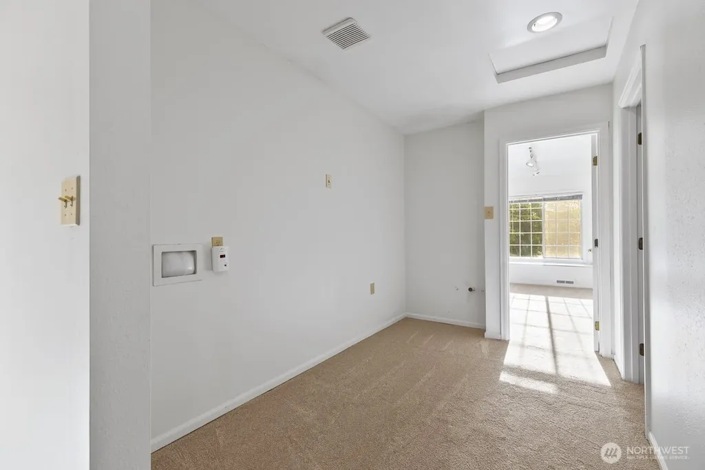 6814 119th Avenue SE Bellevue WA 98006