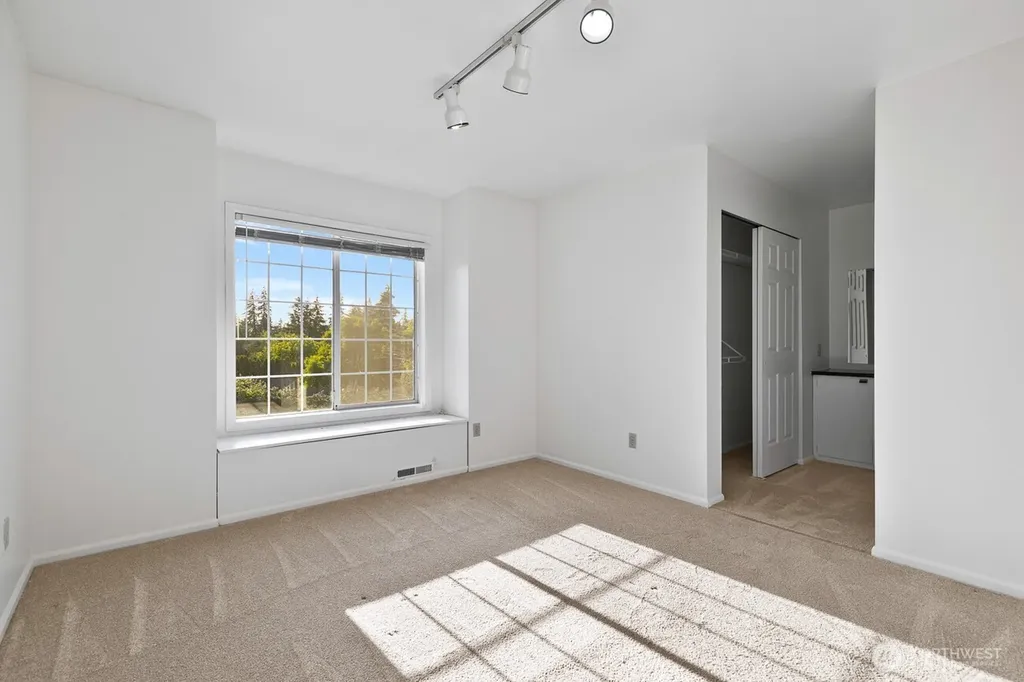 6814 119th Avenue SE Bellevue WA 98006