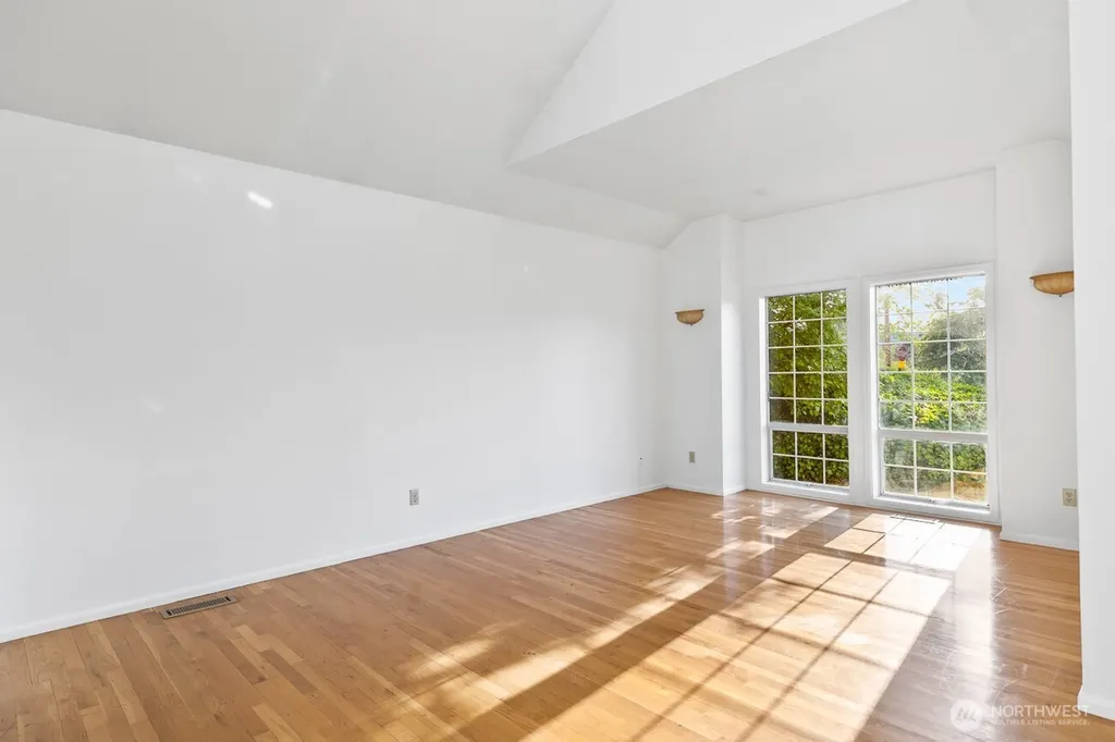 6814 119th Avenue SE Bellevue WA 98006