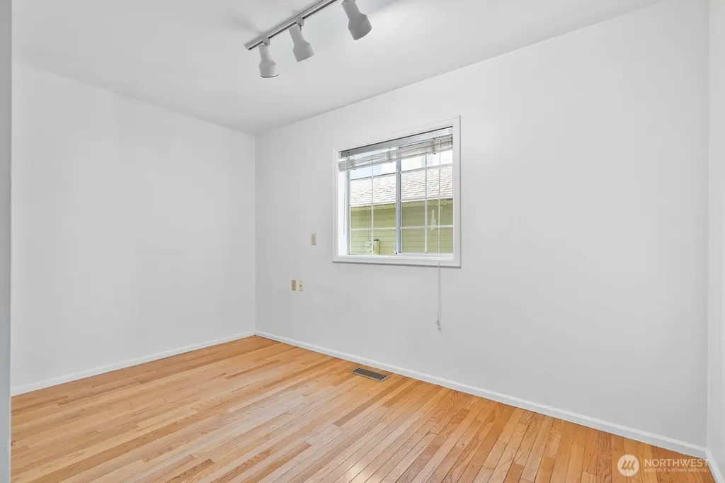 6814 119th Avenue SE Bellevue WA 98006