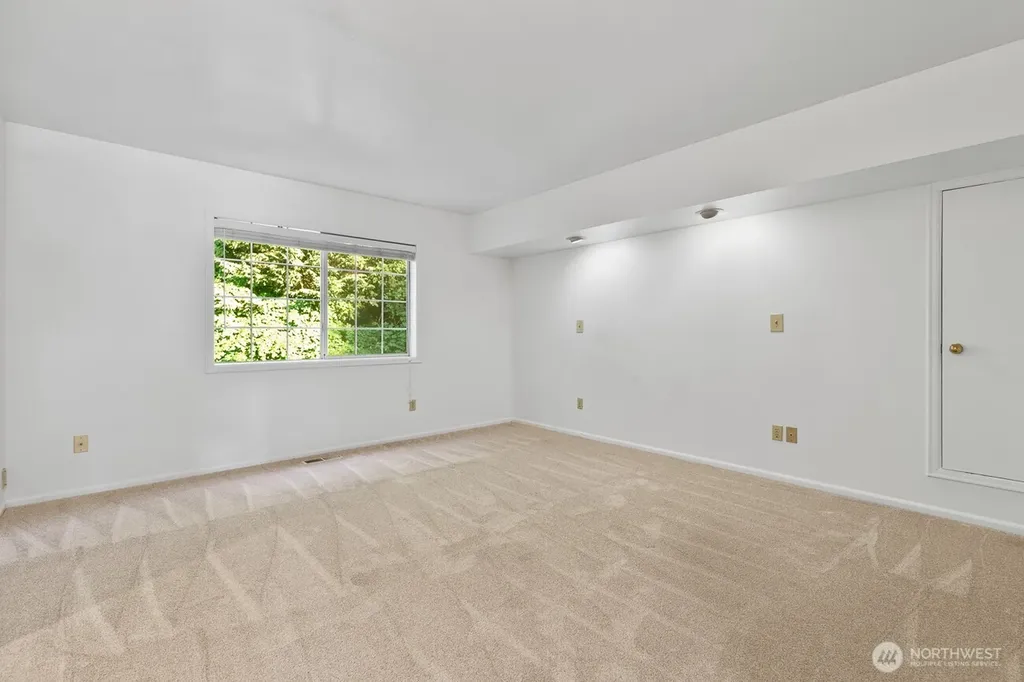 6814 119th Avenue SE Bellevue WA 98006